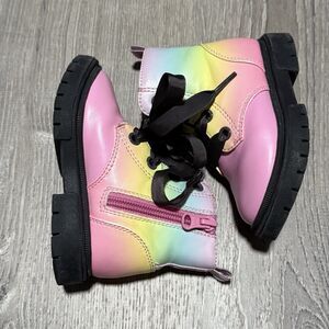 Cat & Jack Girls Rainbow Combat Boots Size 6 Toddler Lace-Up Zip Pastel
